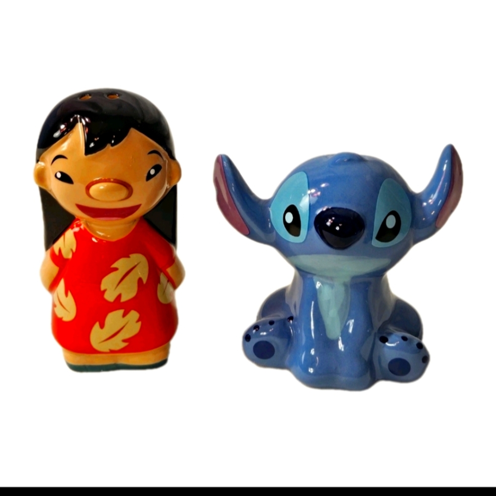 Lilo & Stitch Collectible Ceramic Salt & Pepper Shakers New With Package Disney